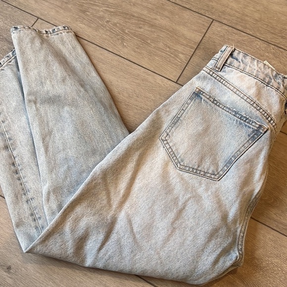 ZARA light wash distressed high waist loose fit ankle length jeans size 6 - Picture 7 of 8